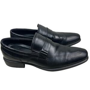 Ecco Dress shoe men’s size 11 leather loafer slip on black. Excellent Condition!